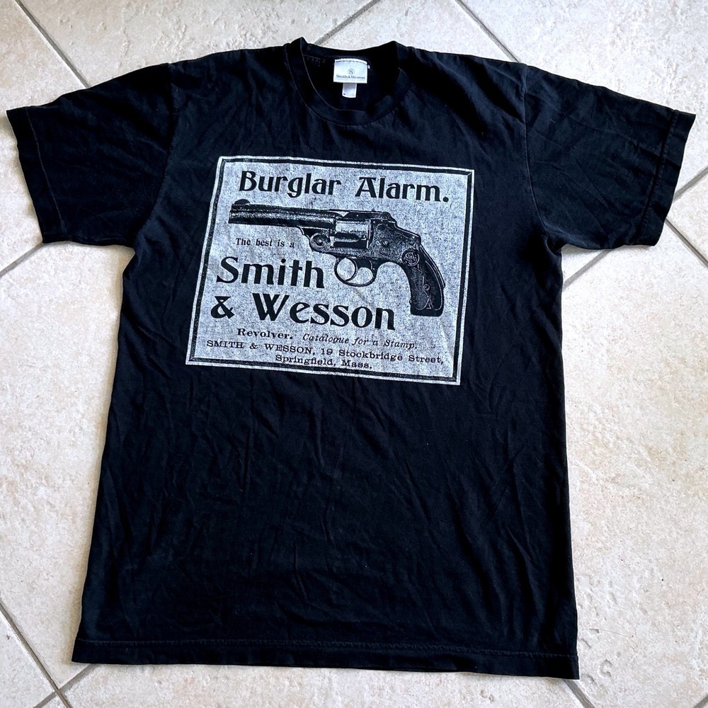 Smith & Wesson Burglar Alarm Revolver T-Shirt Mens Medium Black Good Graphic Tee